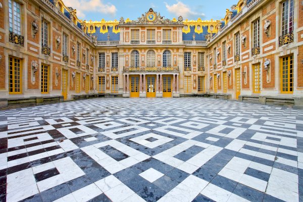 Ophorus Tours - Tours from Versailles