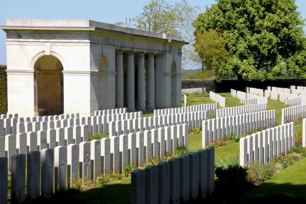 Ophorus Tours - Unveiling Vimy & Somme: Private WW1 Battlefields Tour from Arras