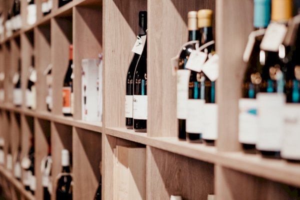 Ophorus Tours - Toulouse Wine Bar Tour