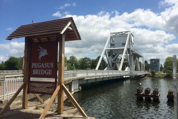 Ophorus Tours - Normandy D-Day British Sector Tour: Half-Day private experience from Bayeux