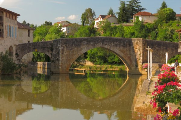 Ophorus Tours - Sarlat & Dordogne Highlights: Private 5-Day Tour with Cave Art, Villages & Scenic Beauty