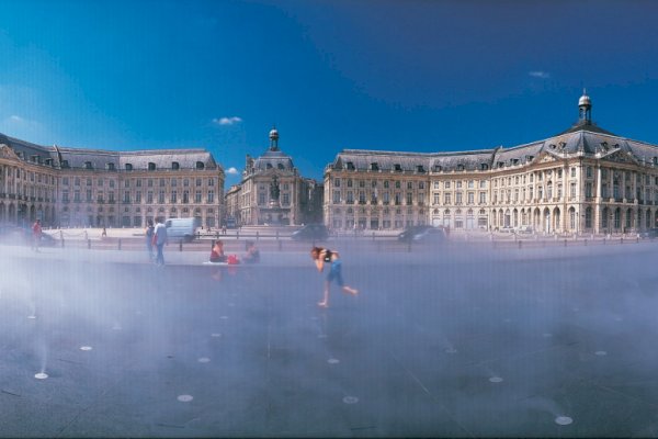 Ophorus Tours - Unveiling Bordeaux & Dordogne: 8 Days of Wine, History & Charming Villages